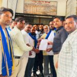 एसएसपी के सामने रोई मां, बोली– जरा-जरा से लड़के गोली चला रहे हैं, मेरे बेटे को बचाओ